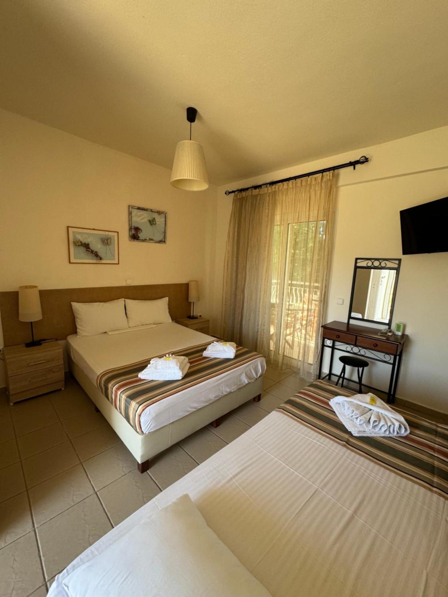 Dafnes Rooms ฟูร์กา ภายนอก รูปภาพ